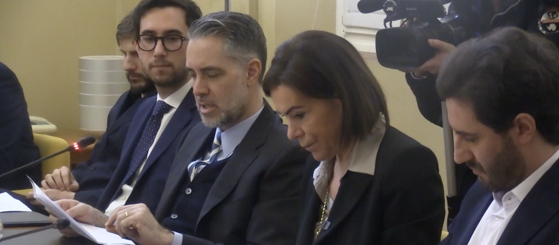 La nuova campagna di comunicazione Ceramics of Italy. L'interrogazione del PD sui possibili dazi da Trump.